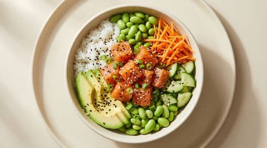 Lachs-Poke-Bowl